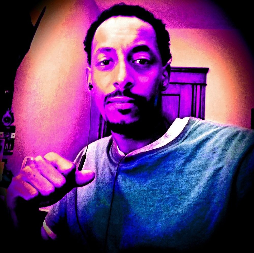 Meet your Posher, Angelo